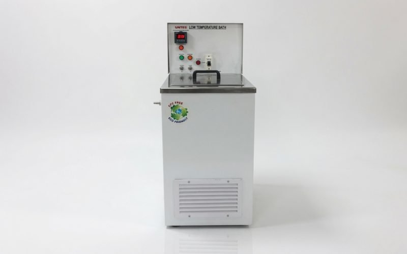 LOW TEMP. BATH CIRCULATOR (TABLE TOP MODEL)